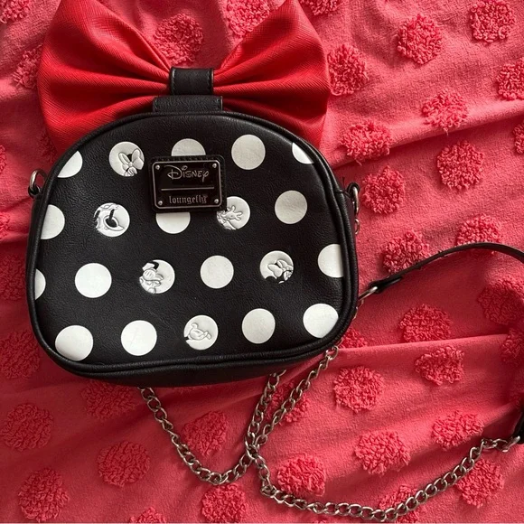 Loungefly Disney Minnie Mouse Black White Polka Dot Crossbody Bag Bow Chain - Picture 1 of 5